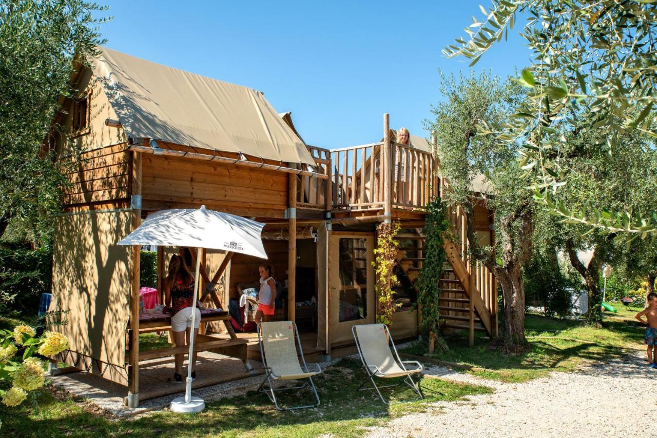 Weekend Glamping Resort San Felice del Benaco Exterior foto